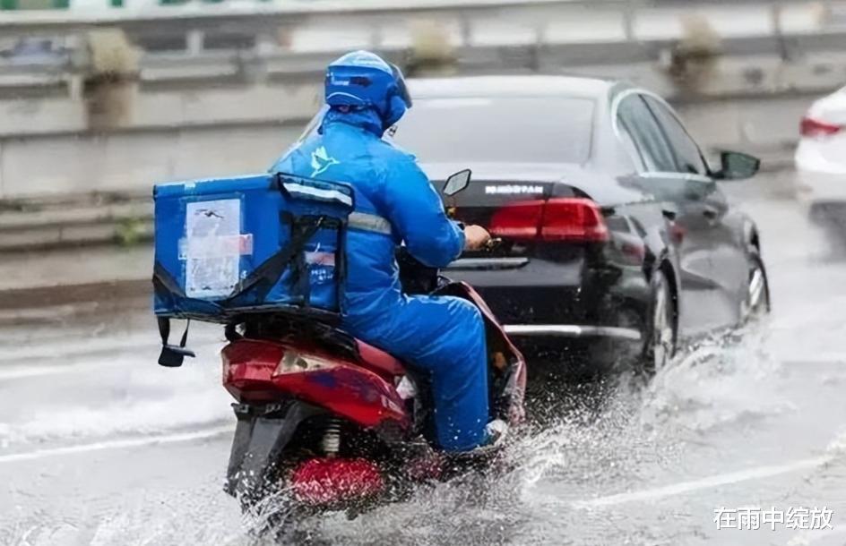 震撼！京东外卖迎来新尝试，骑手试水引发行业热议！