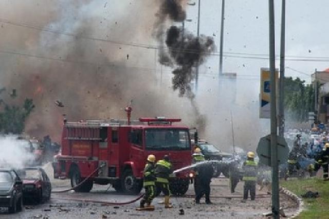 尼日利亚突发事故造成惨重伤亡，14人瞬间消逝——悲剧背后的警示与反思！悬念揭晓时刻……究竟发生了什么？关于皮肤病的深度剖析。